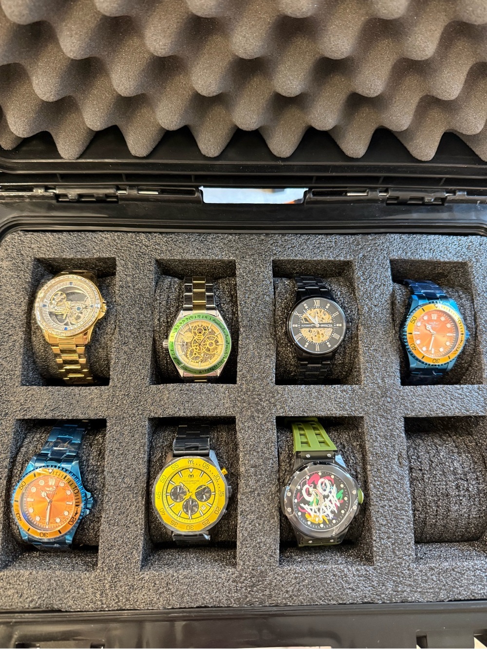 Lot 6 Invicta Men's Watches and 1 TechnoMarine in 8 Slot Invicta Hard - Picture 10 of 16